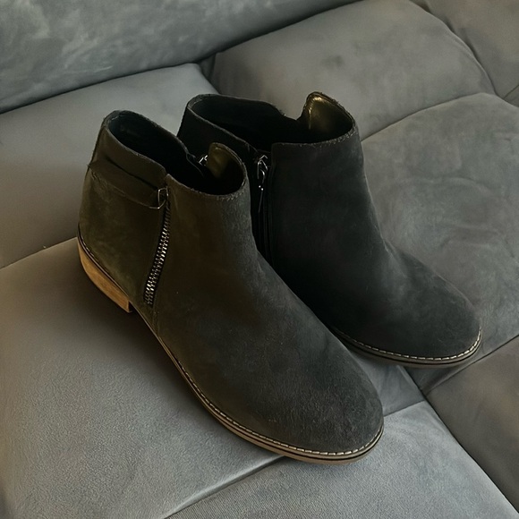 “Blondo- Waterproof Ankle Booties size 6.5” - Picture 1 of 12
